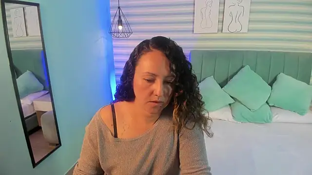 abby apple online show from September 13, 1:30 pm