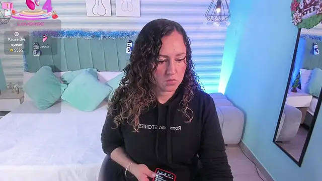 abby apple online show from December 16, 1:50 pm