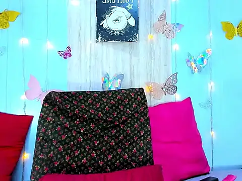 corynatayler online show from September 17, 11:47 pm