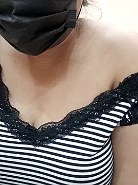 Sangitalive online show from November 4, 4:56 pm