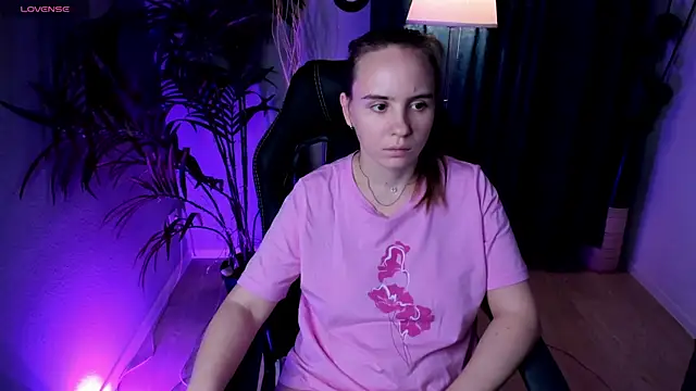 Lika 0ne online show from October 24, 10:11 am