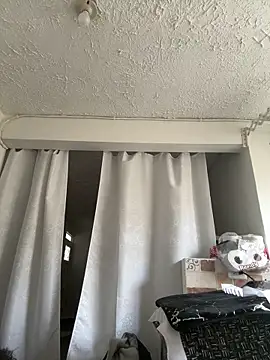 Daphnewalker   online show from February 4, 12:19 pm