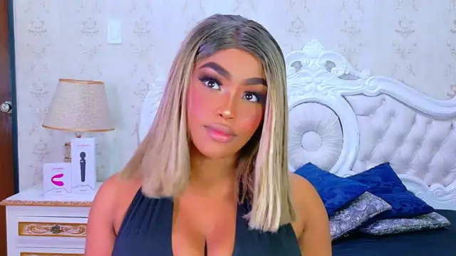 TianahGlow online show from November 27, 8:34 pm