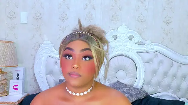 TianahGlow online show from November 14, 9:15 pm