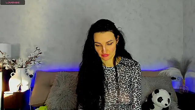 Tina Mart online show from February 4, 1:03 pm