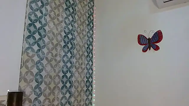 Emilybateee online show from March 1, 9:03 pm