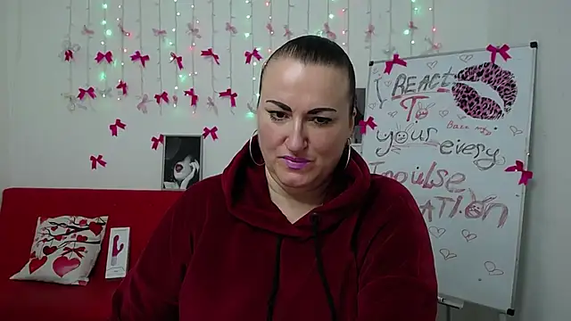 DianaMGG online show from March 20, 6:40 am