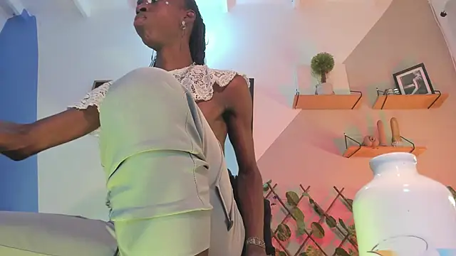 Aria fitness online show from April 24, 1:03 pm