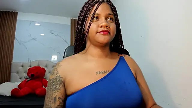 ZahraRose online show from February 17, 8:30 pm