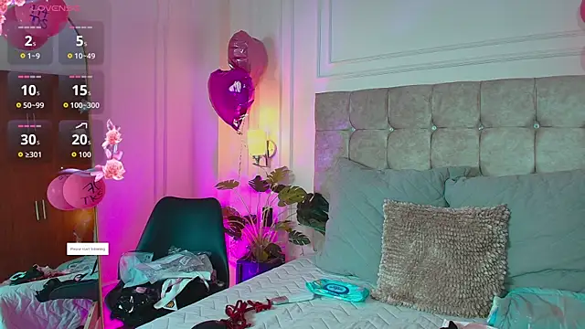 JasmineRoss 1 online show from April 7, 5:37 pm