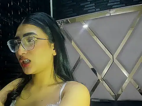 HannaLiss18 online show from July 10, 5:08 am