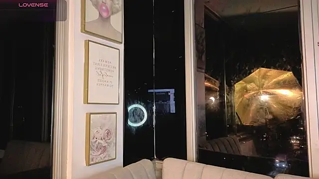 Ivanna West online show from April 9, 9:59 am