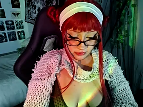 blue katt online show from November 13, 10:09 pm