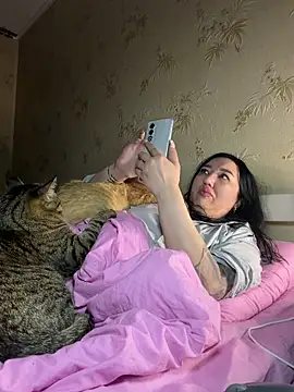 Naughtbaby 2025 online show from April 17, 12:02 am