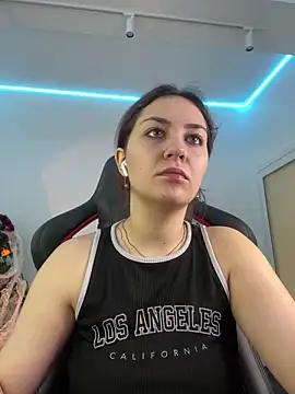 AshleySkott  online show from November 3, 8:29 am