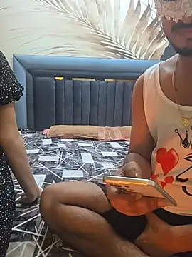 RealcoupleP online show from February 8, 4:44 pm