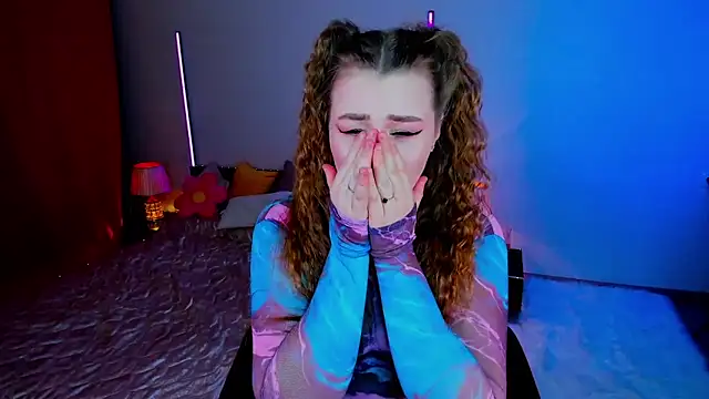 Sofia beautifuul online show from March 1, 2:00 am