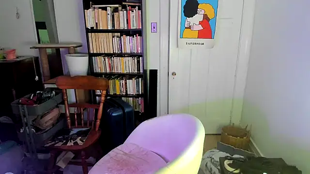 Rosiee69  online show from September 10, 8:31 pm