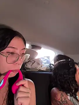 Alice surprise online show from January 17, 9:33 pm