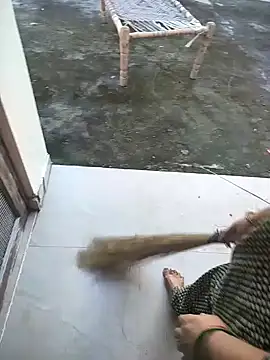 indian couple4 online show from September 9, 1:05 am