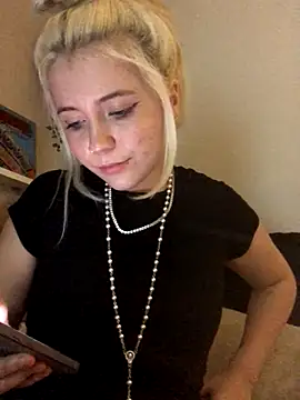 Blondie Sofia Essexbabe online show from October 17, 12:47 am