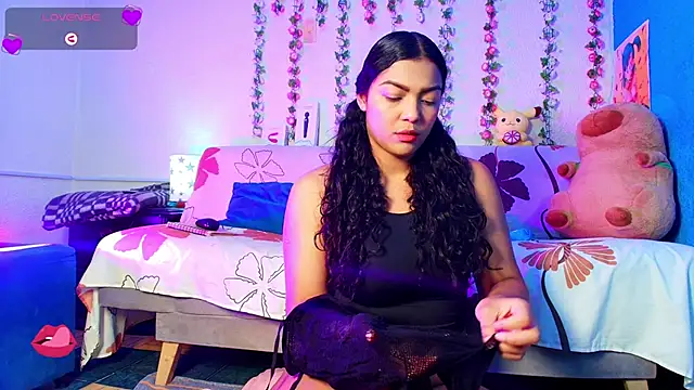 Vicky Miller 05 online show from April 13, 7:14 pm