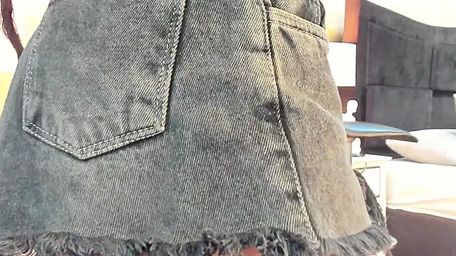 NahomyCarther online show from February 10, 6:38 am