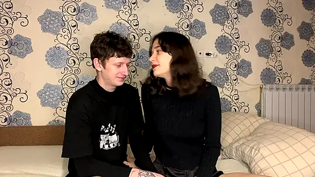 baby lesi online show from November 11, 4:15 pm