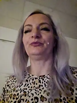 LadyTouch online show from March 26, 11:50 pm