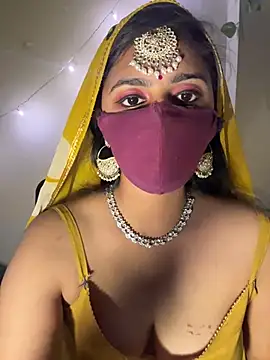 Dishasarmaa05 online show from May 9, 3:47 pm
