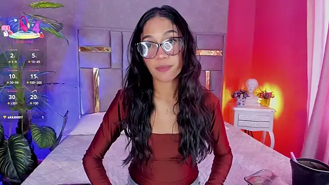 Tyla Ks online show from April 10, 7:42 pm