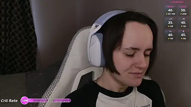 Luna Loveee online show from March 6, 4:07 am