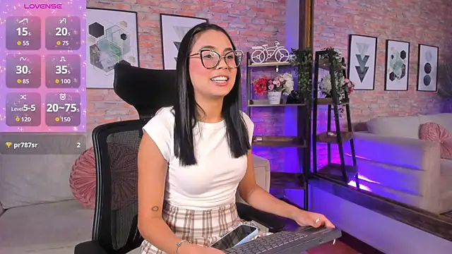 Lucia Brown  online show from October 4, 4:11 pm