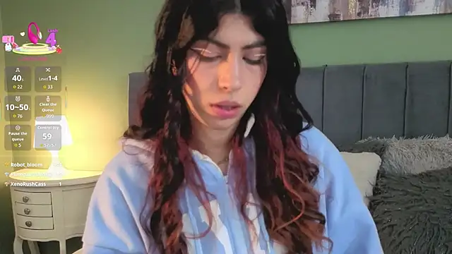 Cassie bloom online show from May 27, 3:47 am