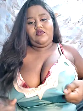 horny diana online show from April 2, 5:32 pm