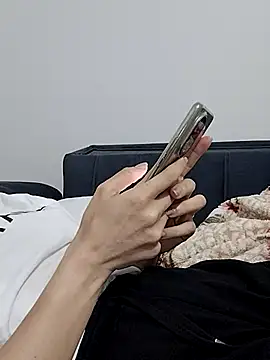 BUSE8821 online show from September 24, 8:19 pm