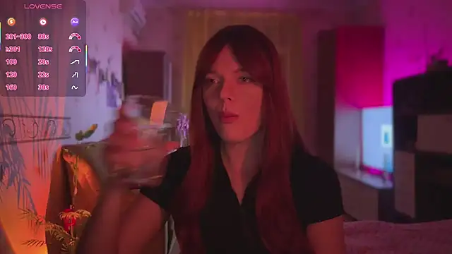 CherryRed Girl online show from March 12, 11:29 pm