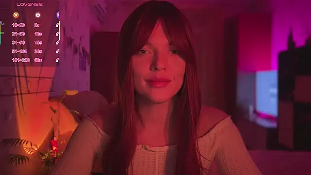 CherryRed Girl online show from April 16, 9:39 pm