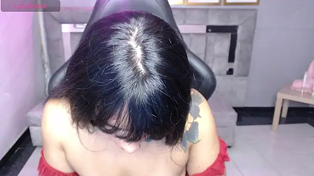 Isabella Collen v online show from October 7, 1:26 pm