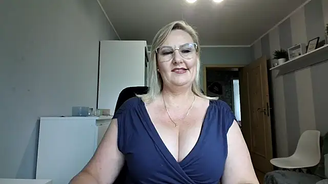DianaLive online show from July 1, 12:15 pm