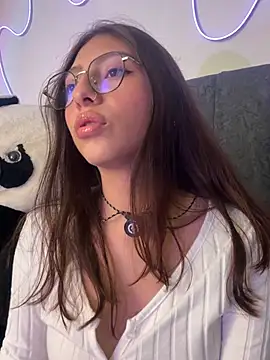 Dirty-Bunnyyy online show from June 15, 3:40 am