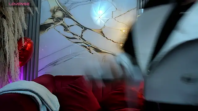 Bella williamss  online show from November 4, 7:41 pm