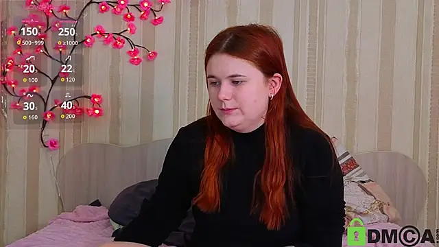 Eva Starlight online show from April 7, 9:00 am