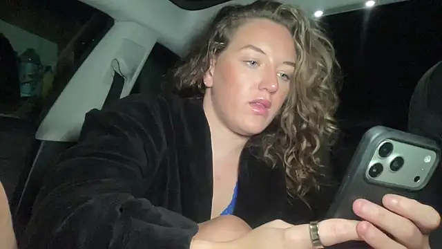 MissMaisiex online show from March 24, 8:47 pm