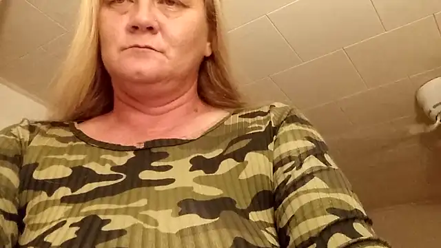 wetnwildforyou online show from September 11, 12:22 am