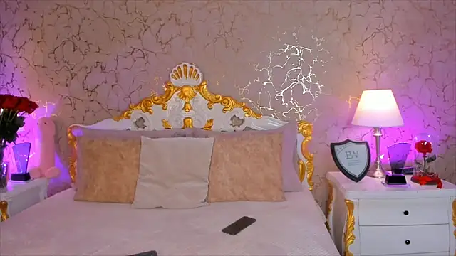 ScarlettWallace online show from September 19, 8:41 pm