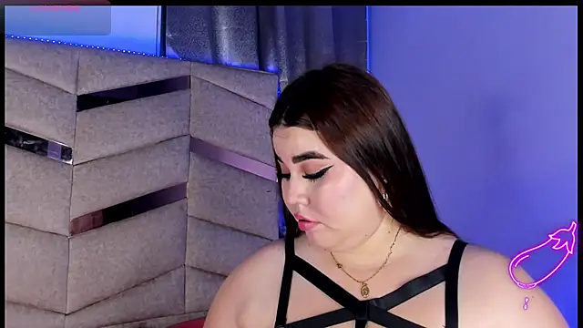 MadissonLee   online show from February 2, 10:09 pm