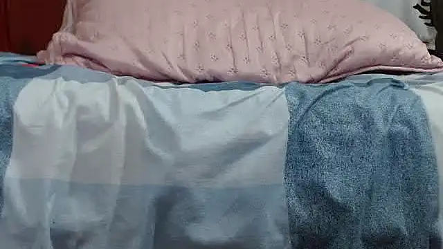 FresitaSquirt24 online show from April 16, 4:13 am