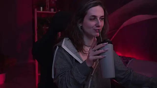 OliviaMcClean online show from November 22, 5:43 am