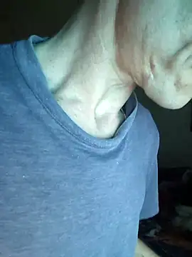 parejade225xh online show from March 13, 9:49 pm